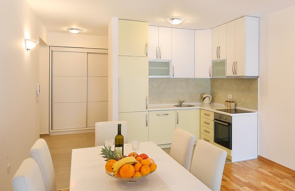 Apartments Pegasus Lux Будва Стая снимка
